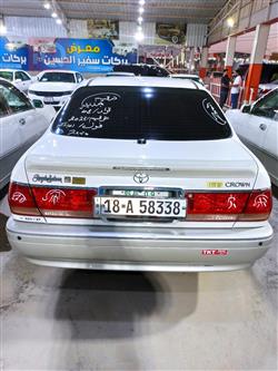 تۆیۆتا کراون